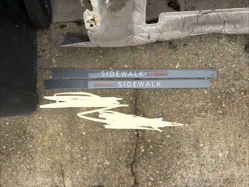 Mini sidewalk kick - kick, plates